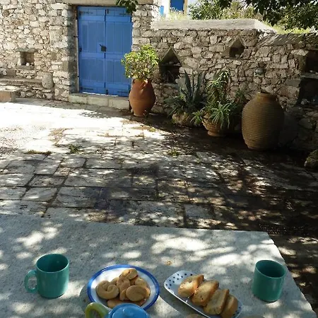 Country house Evgenia's Traditional House *